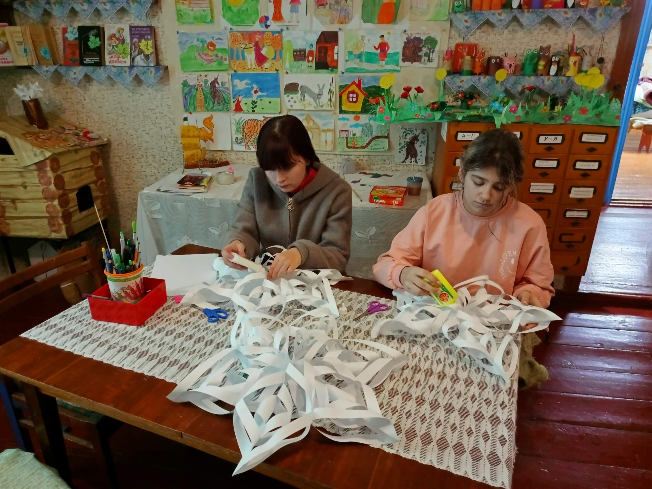 Мастер-классе «Новогодние снежинки».